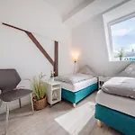 فندق Hofhotel Kraehenberg 4*