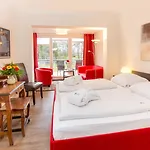 ホテル Hofhotel Kraehenberg グレーミッツ