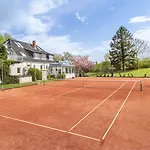 ホテル Hofhotel Kraehenberg