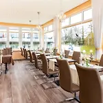 מלון Hofhotel Kraehenberg