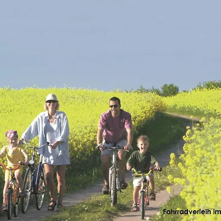 Hofhotel Kraehenberg Hotell