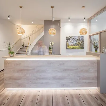 Hofhotel Kraehenberg 4* Grömitz