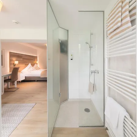 Hofhotel Kraehenberg 4* Grömitz