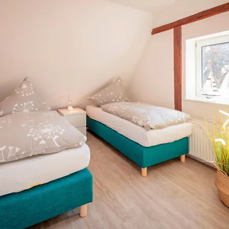 Hofhotel Kraehenberg 4*
