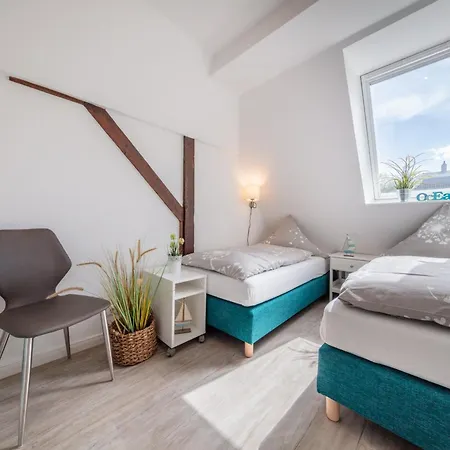 Hotel Hofhotel Kraehenberg 4*