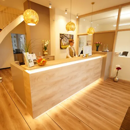 Hofhotel Kraehenberg Hotel Grömitz