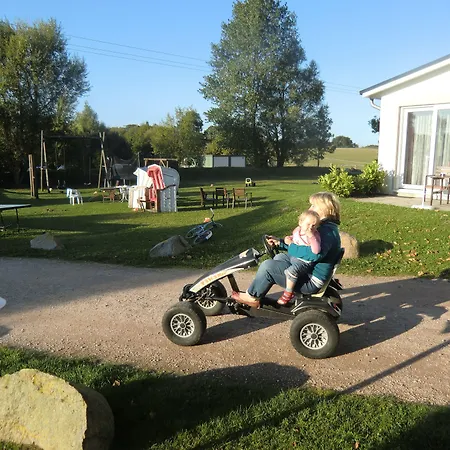 Hotel Hofhotel Kraehenberg 4*