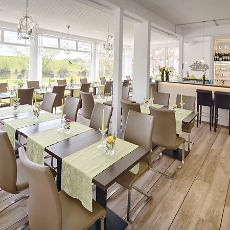 Hofhotel Kraehenberg Hotel Grömitz