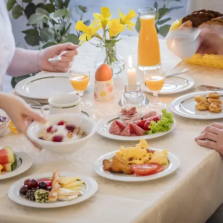 Hotell Hofhotel Kraehenberg