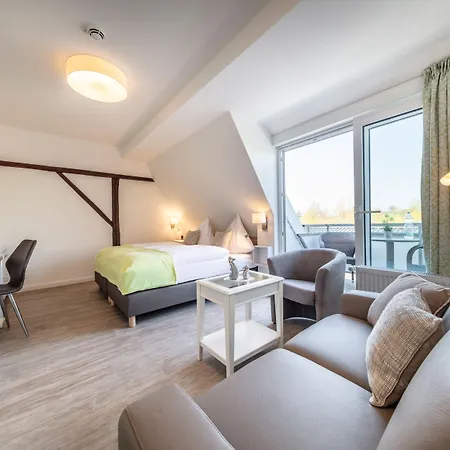 Hofhotel Kraehenberg Hotel