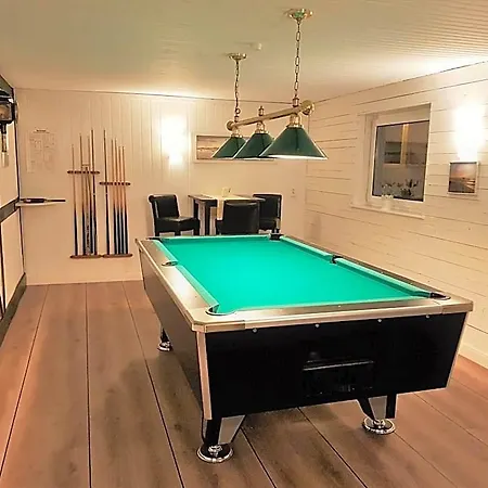 Hofhotel Kraehenberg Otel 4*