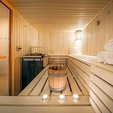 Hofhotel Kraehenberg 호텔