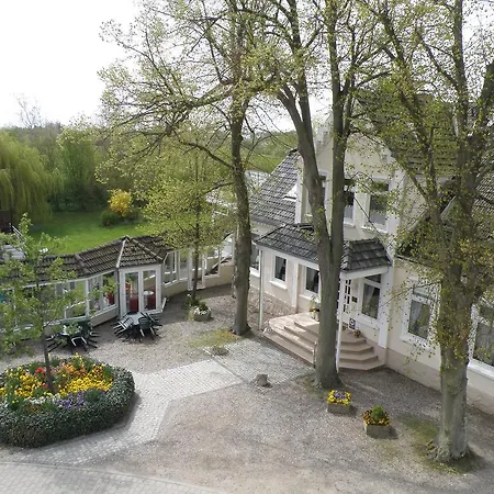 Ξενοδοχείο Hofhotel Kraehenberg 4*