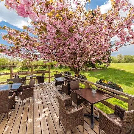 Hofhotel Kraehenberg מלון Grömitz