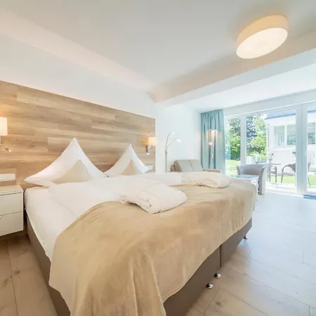 Hotel Hofhotel Kraehenberg 4*