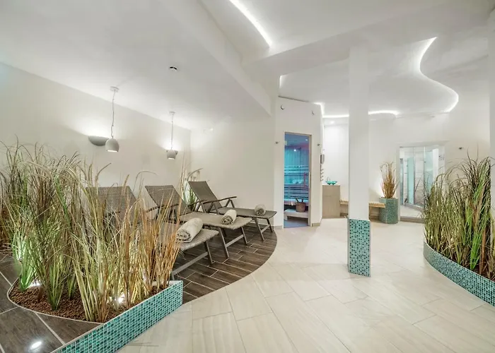 מלון Hofhotel Kraehenberg Grömitz